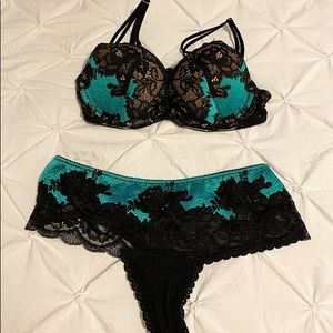 Victoria’s Secret bra & panty set